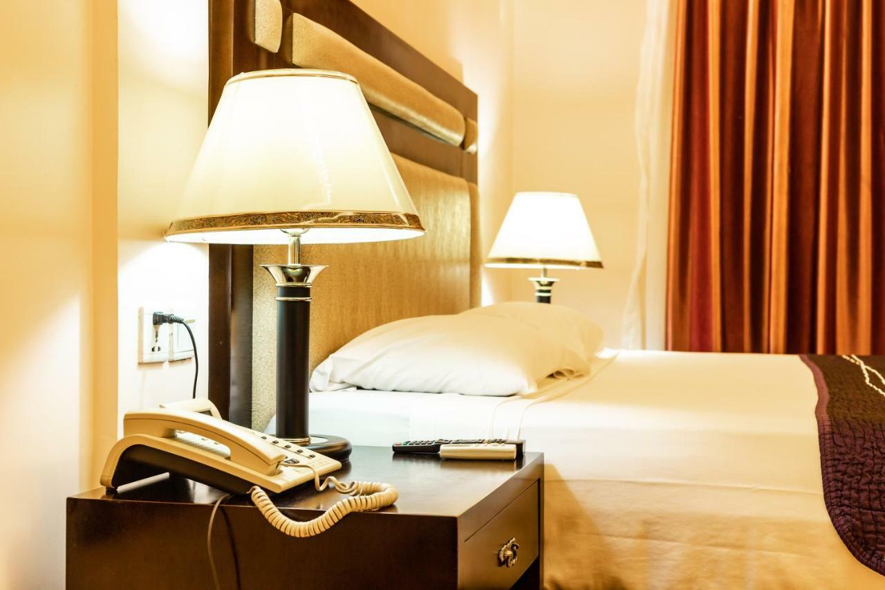 Bravia Eco Hotel ロメ エクステリア 写真